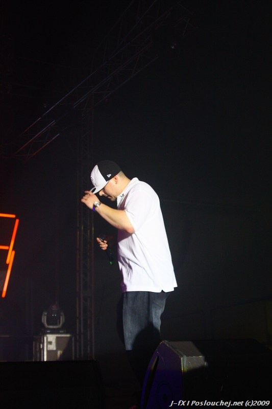 ice cube - 10.4.09